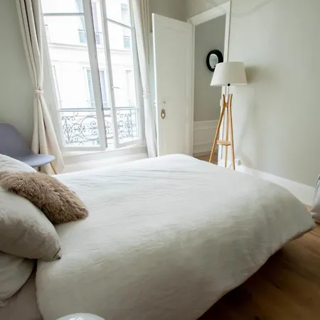 Spacious Apt Near Montmartre *