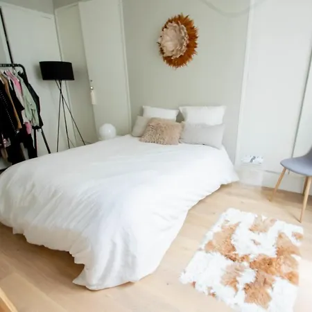 Spacious Apt Near Montmartre Apartment *